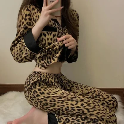 Chic Leopard Print Pajama Set - Image 2