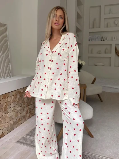 Stylish Love Print Nightwear